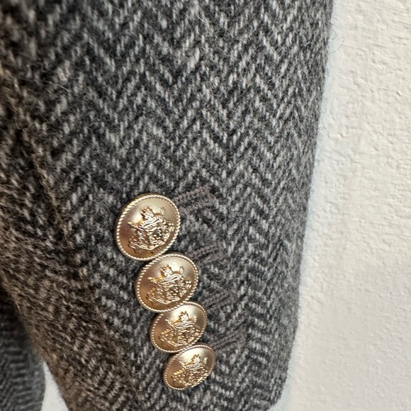 J. Crew Women’s Gray Herringbone Double-Breasted Blazer - Picture 6 of 6